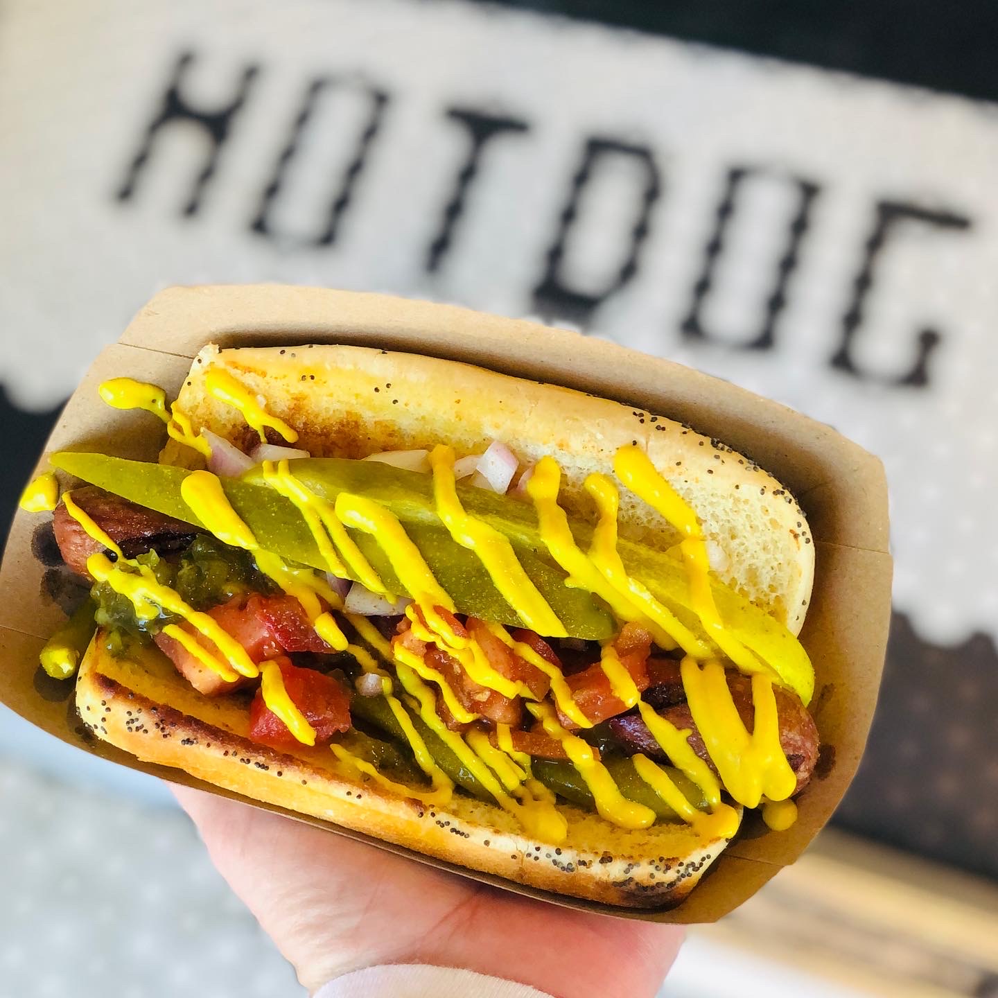 O Melhor Hot Dog Prensado De Orlando . Hambúrgueres Artesanais  deliciosos.😋 Gostinho do Brasil 🇧🇷. Produtos frescos e de qualidade…